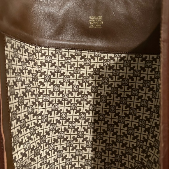 Tory Burch Marlene Riding Boot Finni Vegan Leather w/Gold Metal Details Size 7.5 - Picture 9 of 16